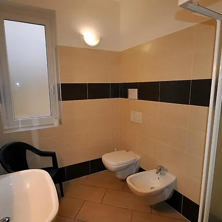 Villa Piazzo Sleeps 4 Pool Wifi
