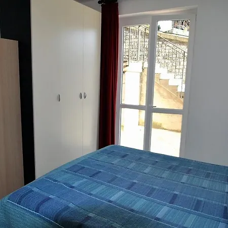 Piazzo Sleeps 4 Pool Wifi 别墅 *